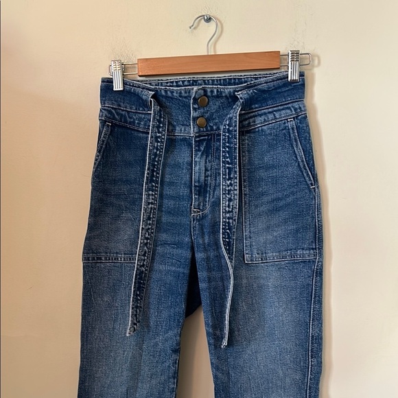 Abercrombie and Fitch Ultra High Rise Straight Jeans Size 4 - Picture 4 of 5